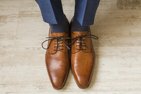 How to Tie Dress Shoes Correctly